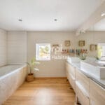 salle de bain demeure de prestige à vendre