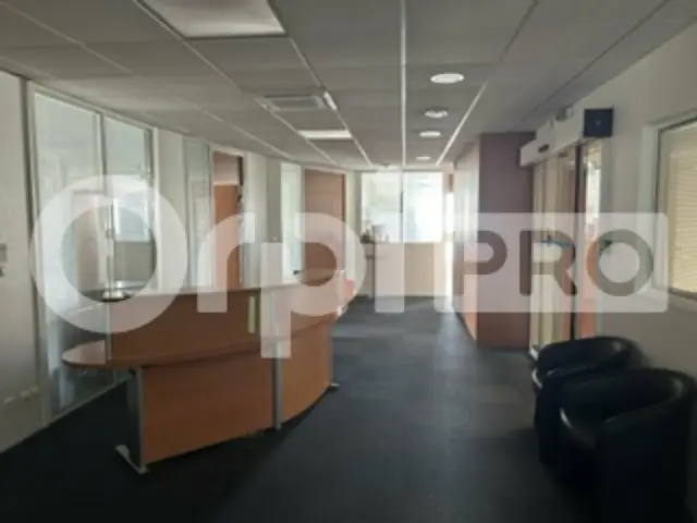 Plateau de bureaux (bien professionnel)